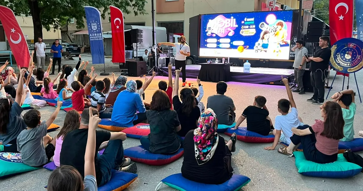 Bursa Orhaneli'de MobilFest ile bilim dolu gece