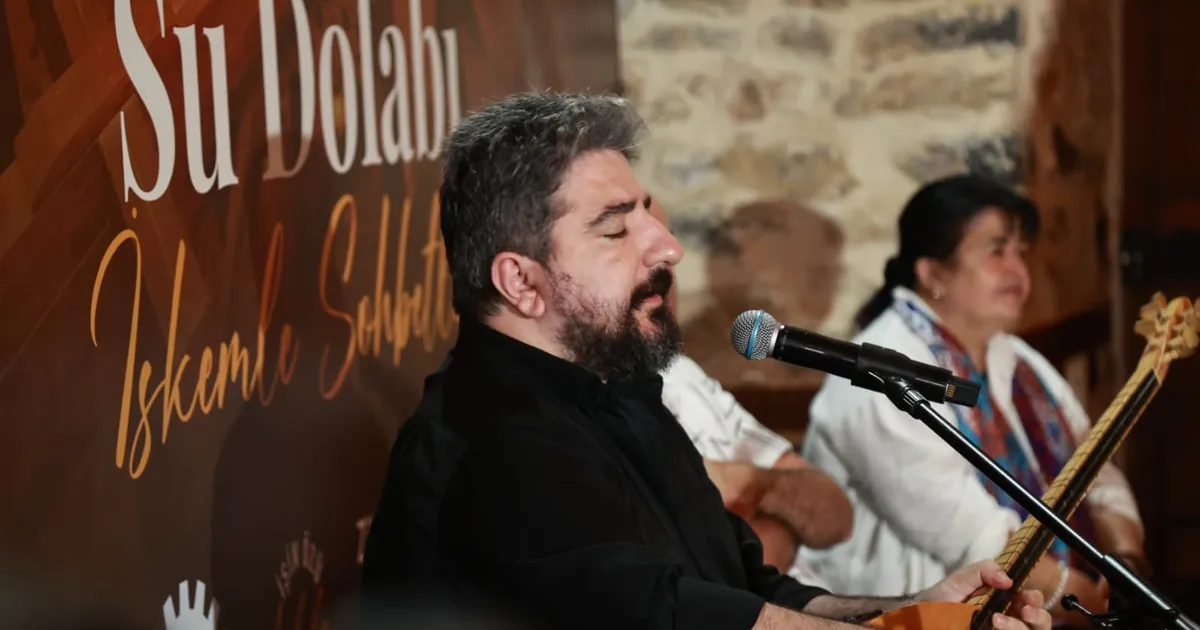 Tarihi Su Dolabı’nda Neşet Ertaş türküleri yankılandı