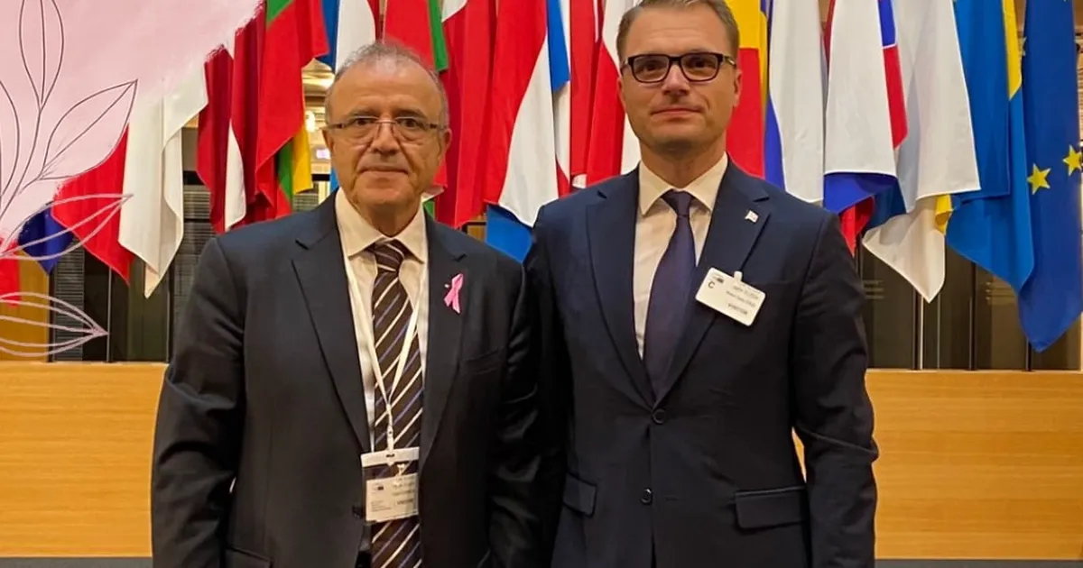 Prof. Dr. Vahit Özmen’e Avrupa Parlamentosu’nda uluslararası ödül - Dünya Haberleri