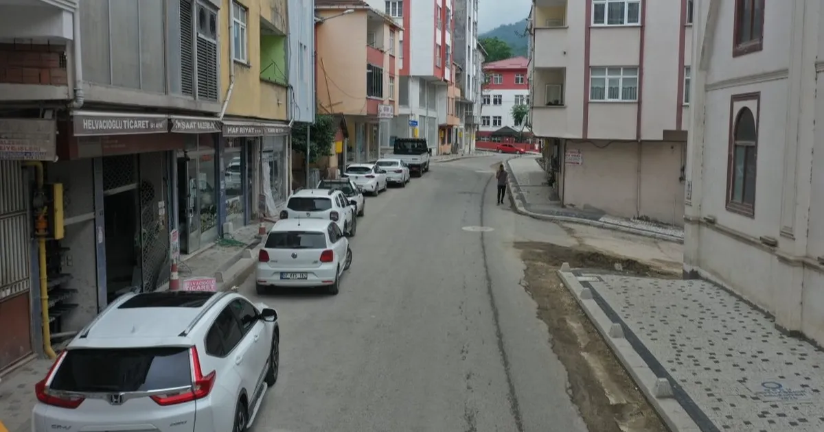 Ordu Kumru Karacalı’da kaldırımlar yenileniyor