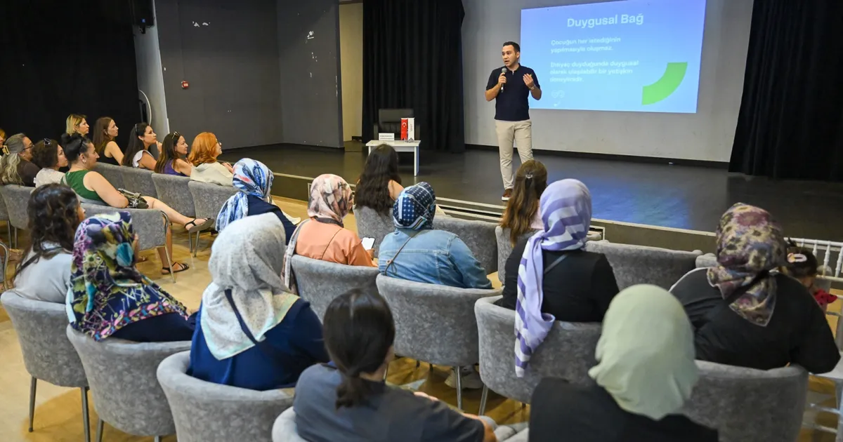 Uzman isimler Bornova’da çocuk eğitimini anlattı - Gündem Haberleri