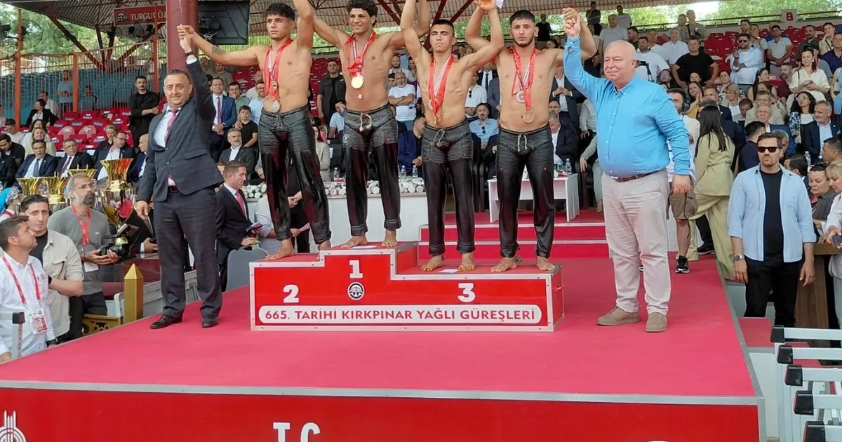 İzmitli pehlivanlardan Kırkpınar’da gururlandıran başarı