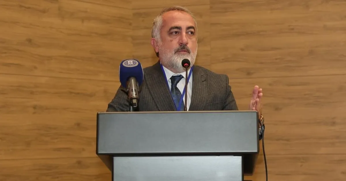 Kütahya Kent Konseyi'nde Bülent Cebeci güven tazeledi