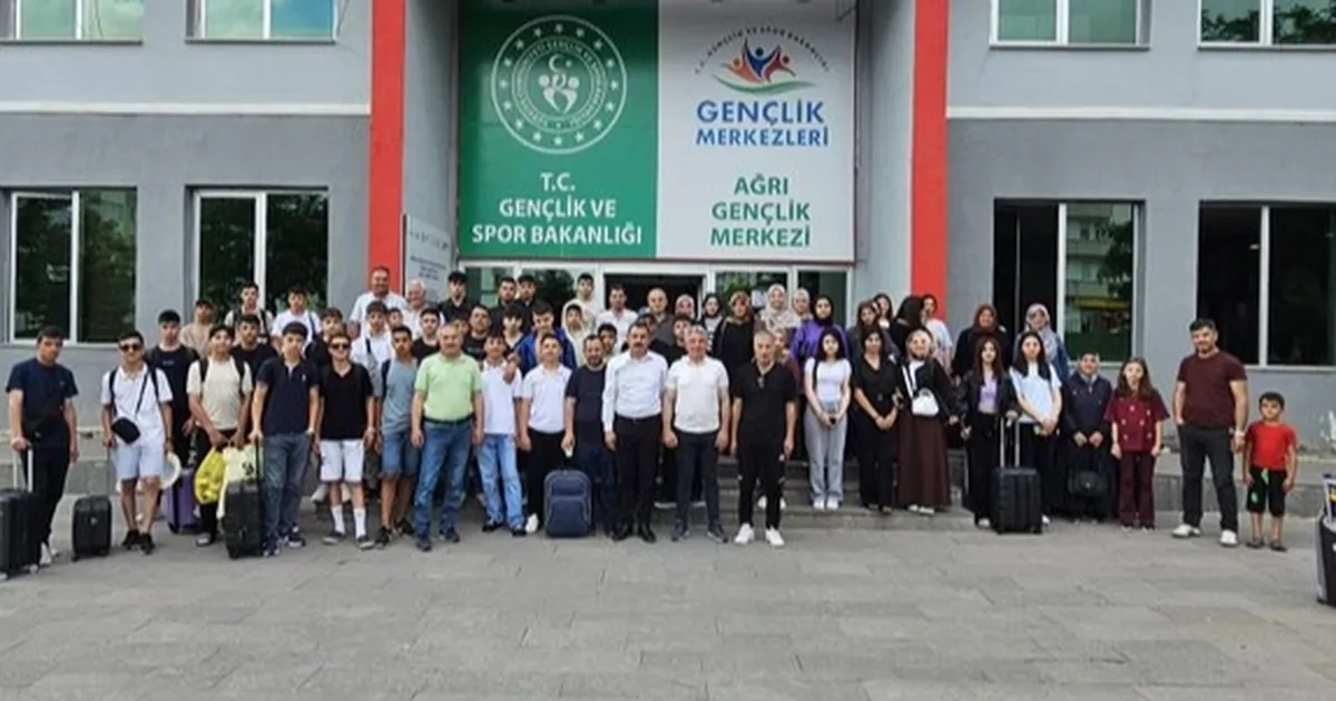 Ağrı Gençlik Merkezi'nden gençlere kamp yolculuğu