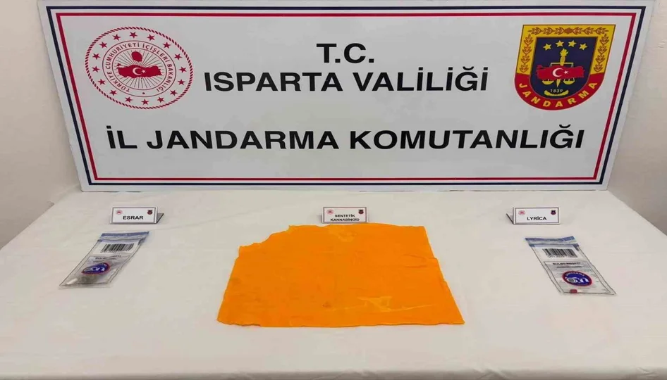Isparta’da 10 bin kullanımlık sentetik uyuşturucu ele geçirildi - Gündem Haberleri
