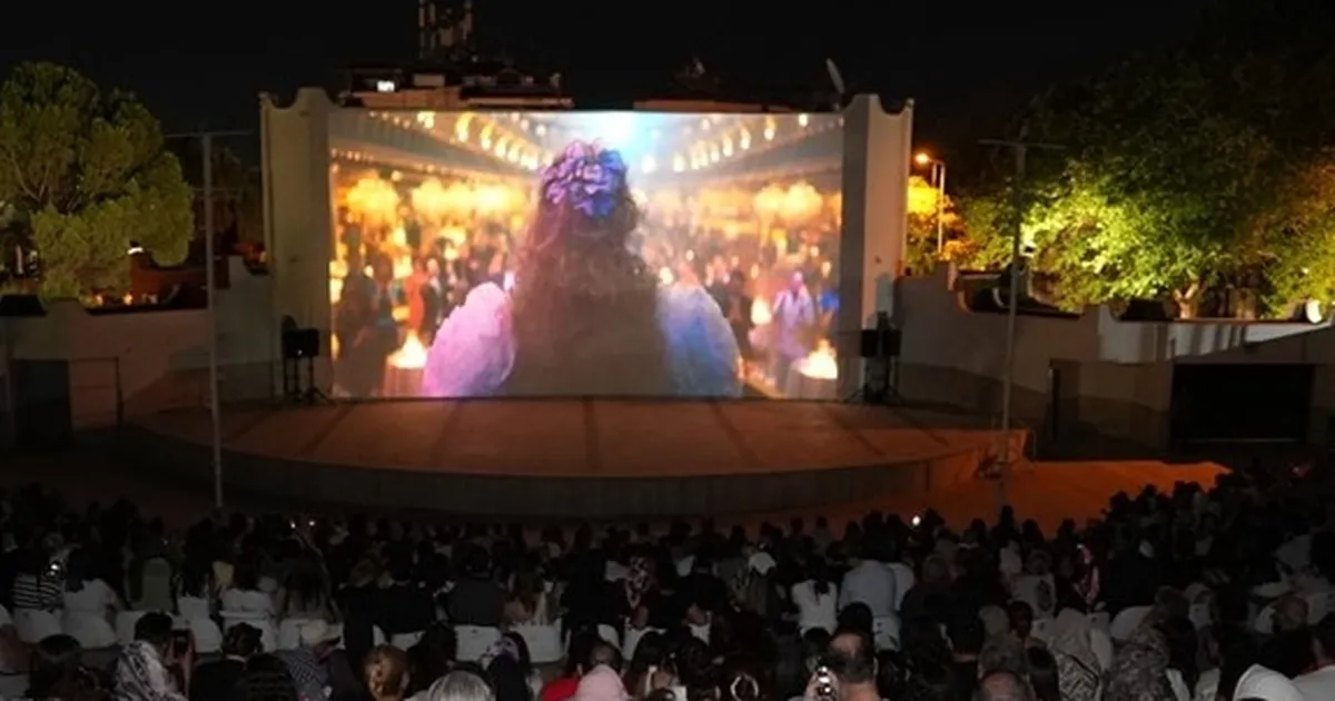 Denizli Büyükşehir’den yaz akşamlarına nostaljik dokunuş