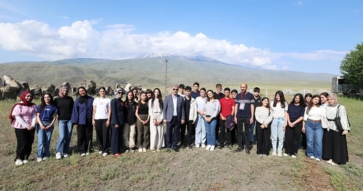 Ağrı Dağı eteğinde Bilim Kafe buluşması