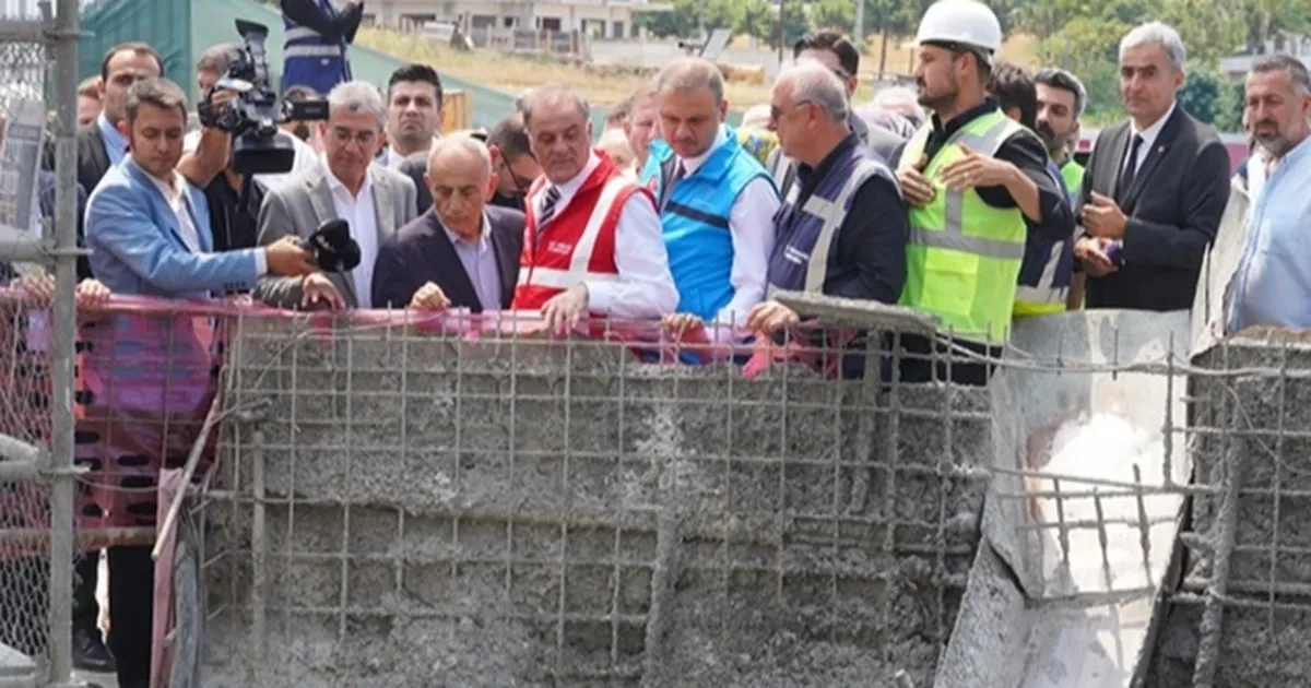 Beylikdüzü'nde Gürpınar Yağmur Suyu Tüneli için temel