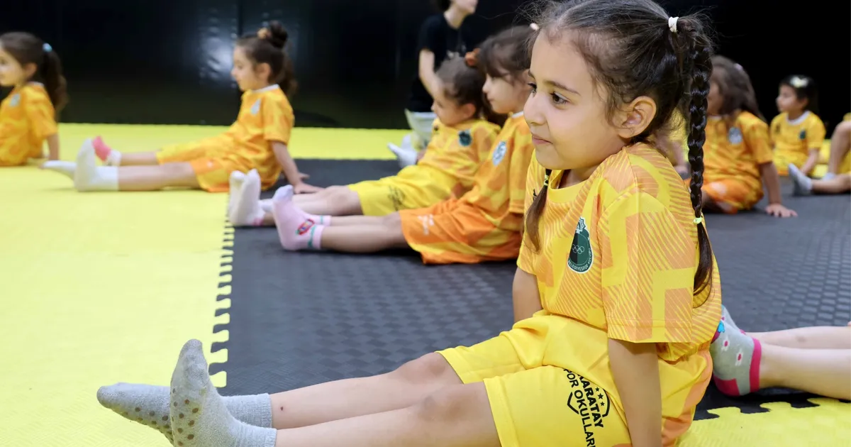 Konya Karatay'da yaz spor okulları açıldı