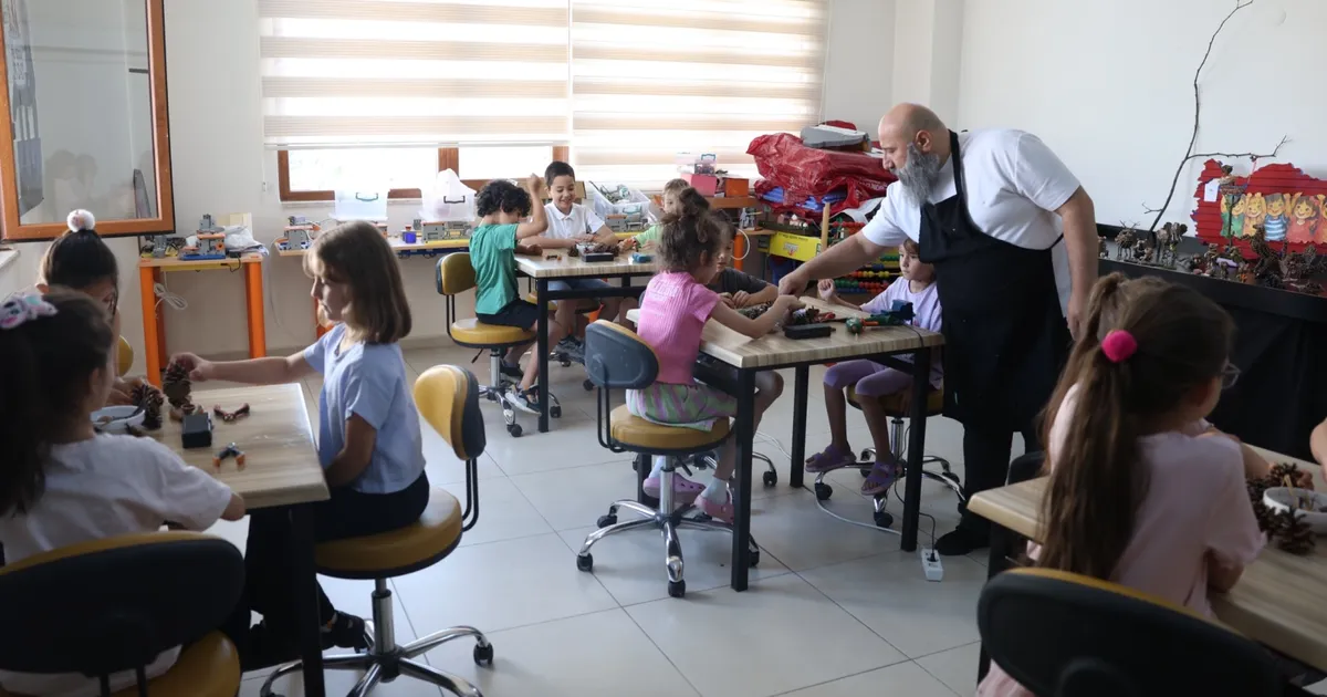 Bursa Osmangazi’de çocuklar doğayı sanata işliyor