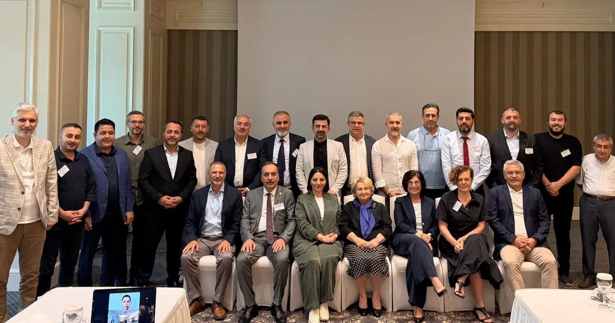 Ağrı Barosu, Van’daki barış ve hukuk toplantısına katıldı