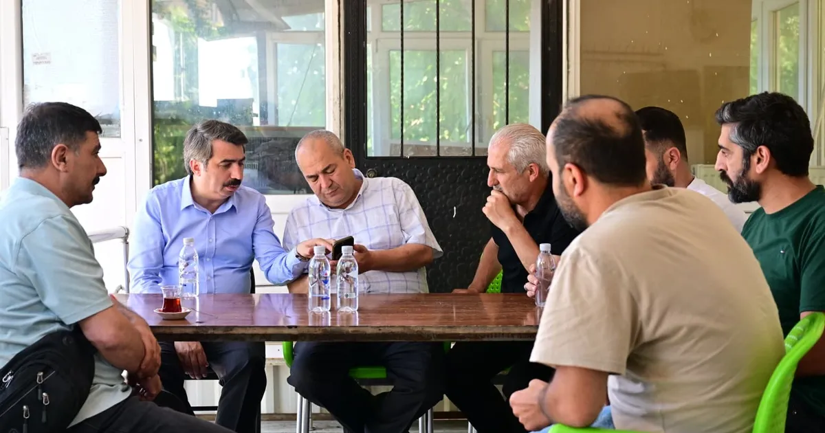 Bursa Yıldırım’da Başkan Oktay Yılmaz esnafla buluştu