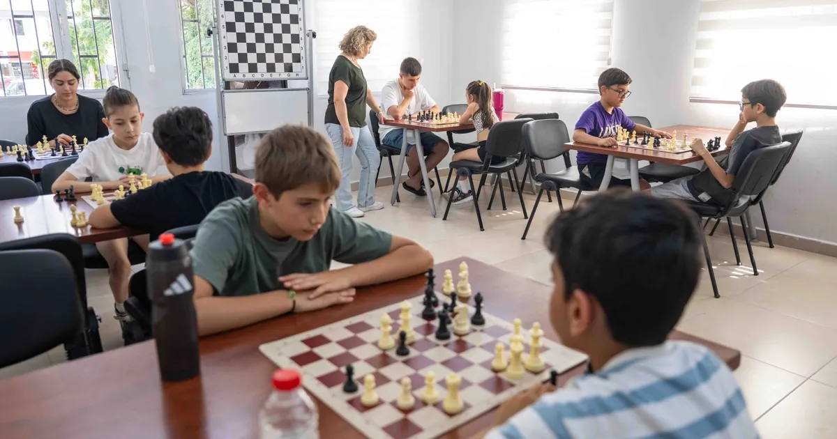 İzmir Bornova'da yaz tatili üretime dönüştü