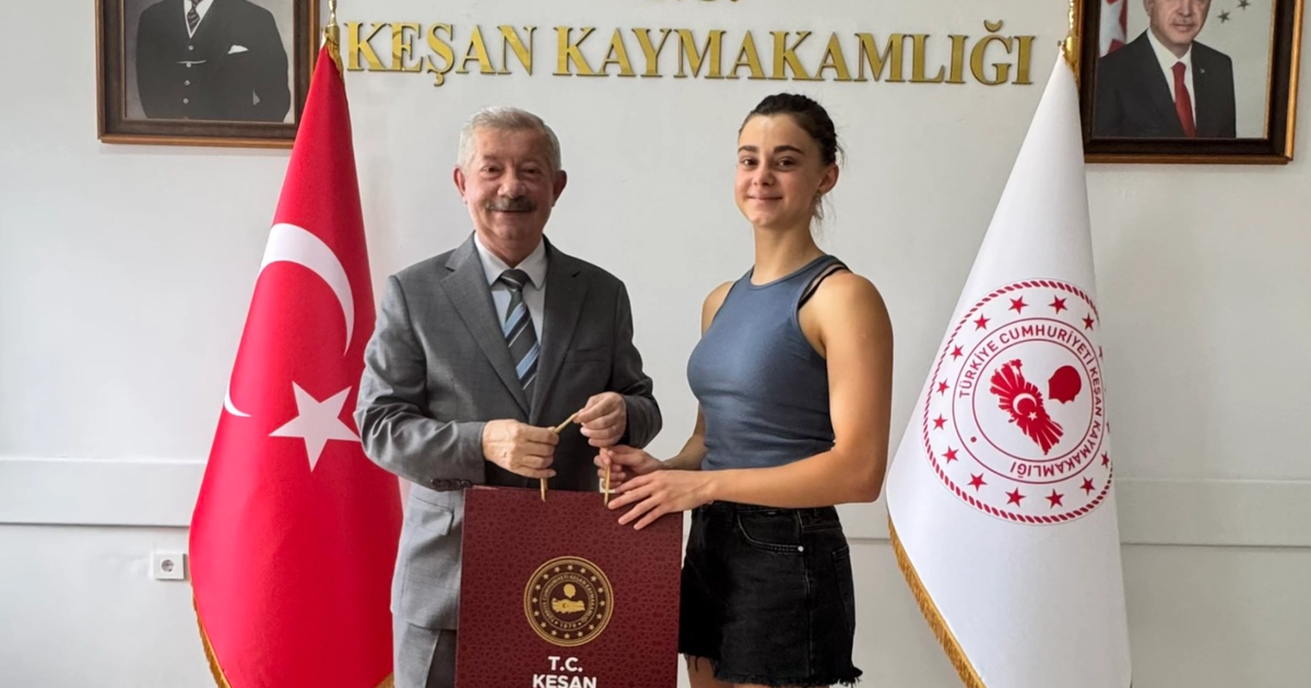 Kaymakam Mercan, LGS Türkiye birincisisini makamında ağırladı