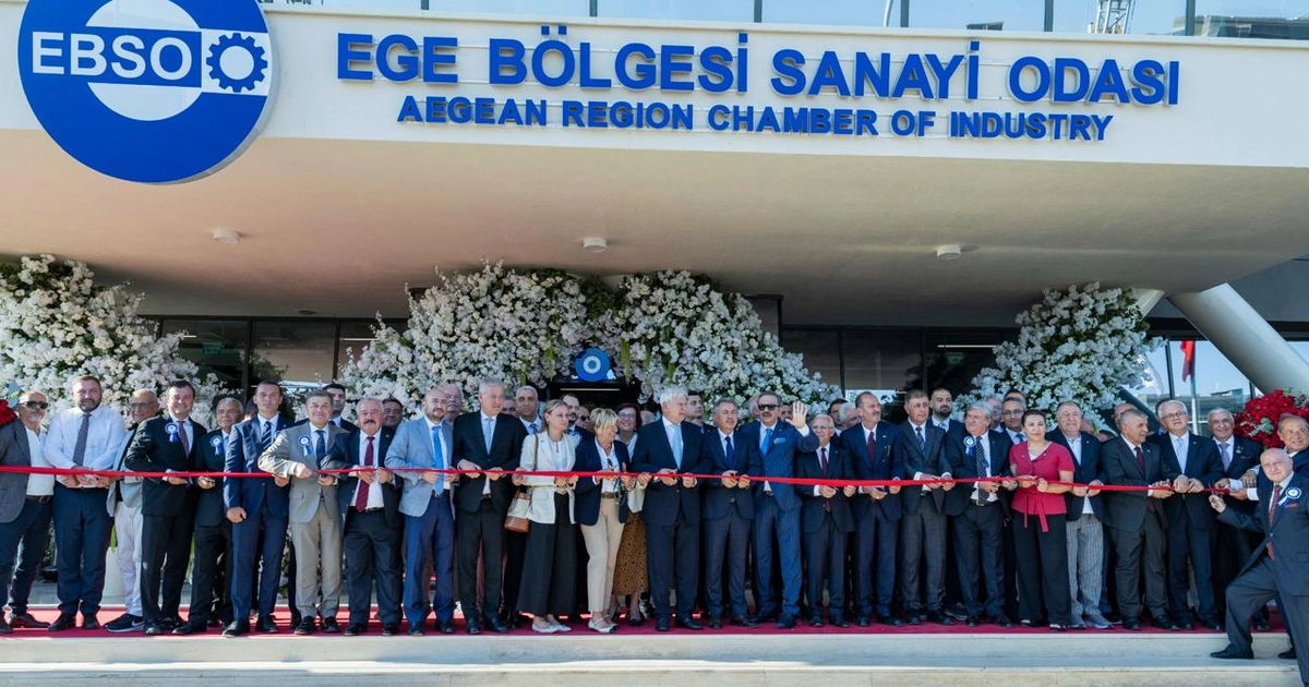İzmir'de EBSO’nun yeni hizmet binası açıldı
