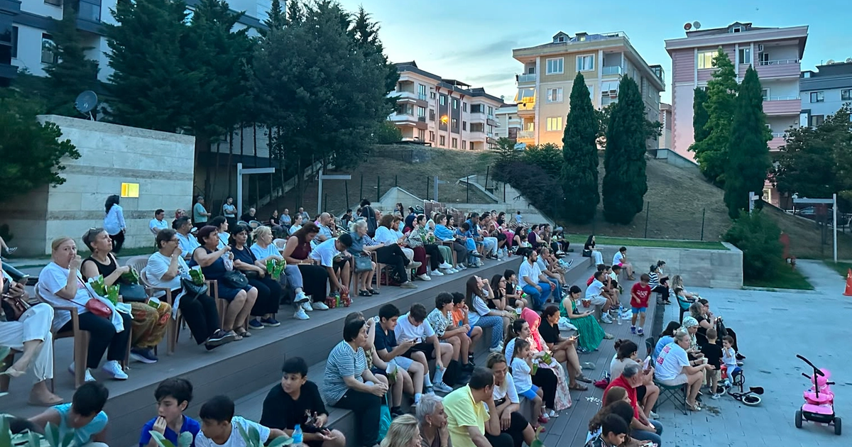 İstanbul Bakırköylüler açık hava sinema günlerinde buluşuyor