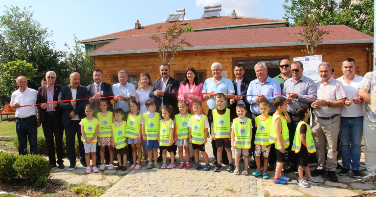 Uzunköprü Belediyesi'nden AB hibeli İklim Dostu park açılışı