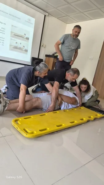 Rize İl Sağlık Müdürlüğü ekiplerince PAKUT'a eğitim verildi