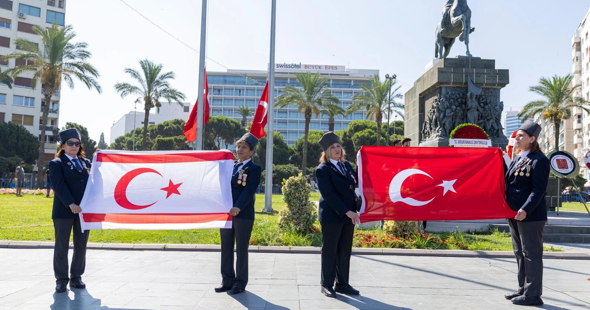 20 Temmuz Barış ve Özgürlük Bayramı İzmir’de törenle kutlandı
