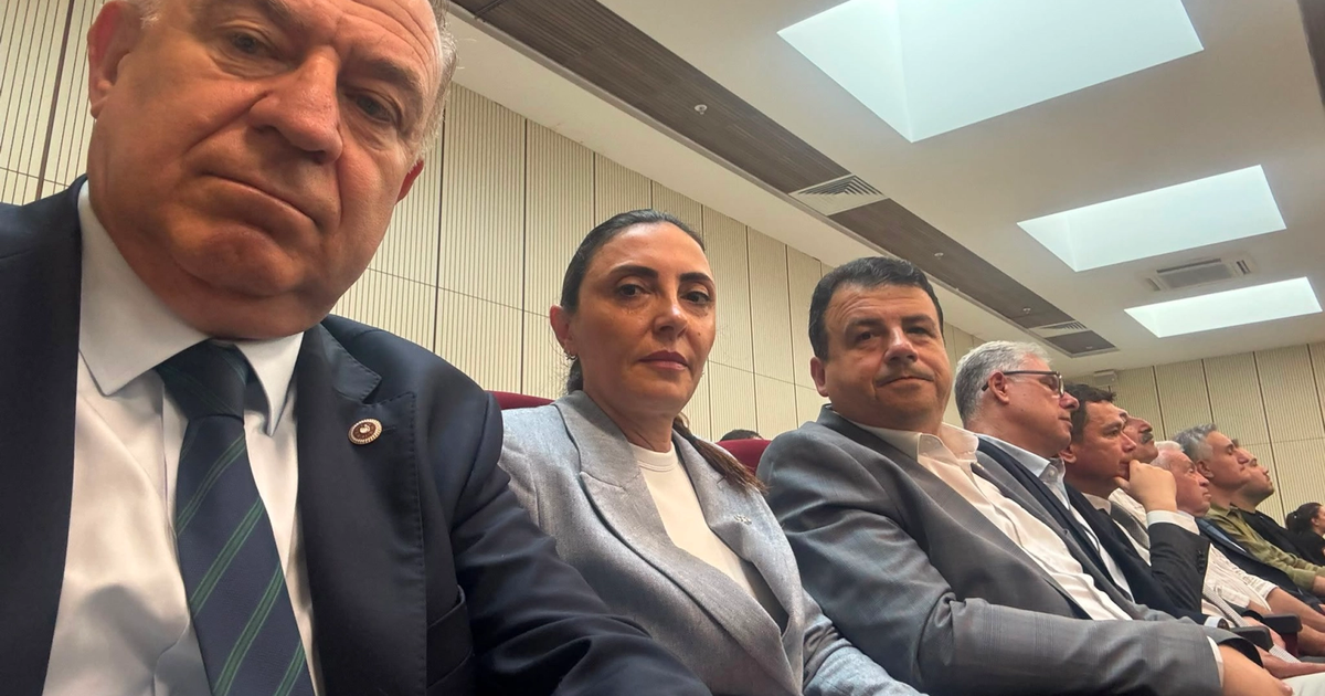 CHP’li Gökhan Zeybek Bursa'da... “Hukuksuzluklara boyun eğmeyeceğiz”