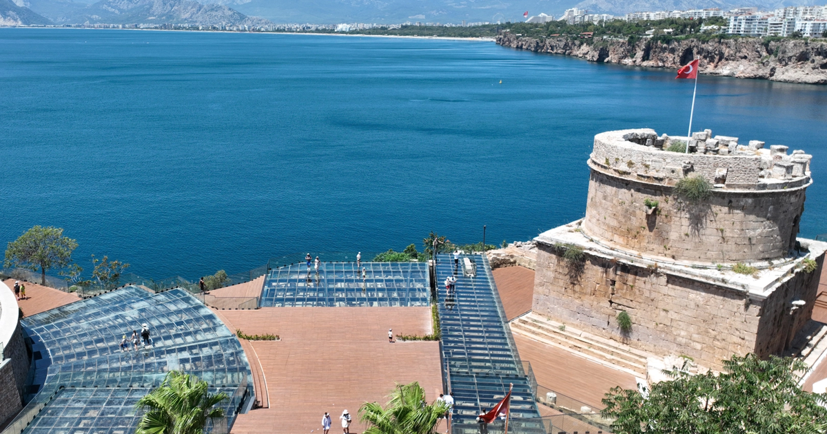 Antalya’da Hıdırlık Kulesi yeniden ziyarete açıldı