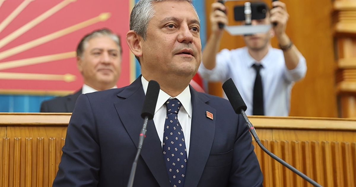 Özgür Özel: Yeni partimizi kuruyoruz, ana muhalefet yolumuza devam edeceğiz