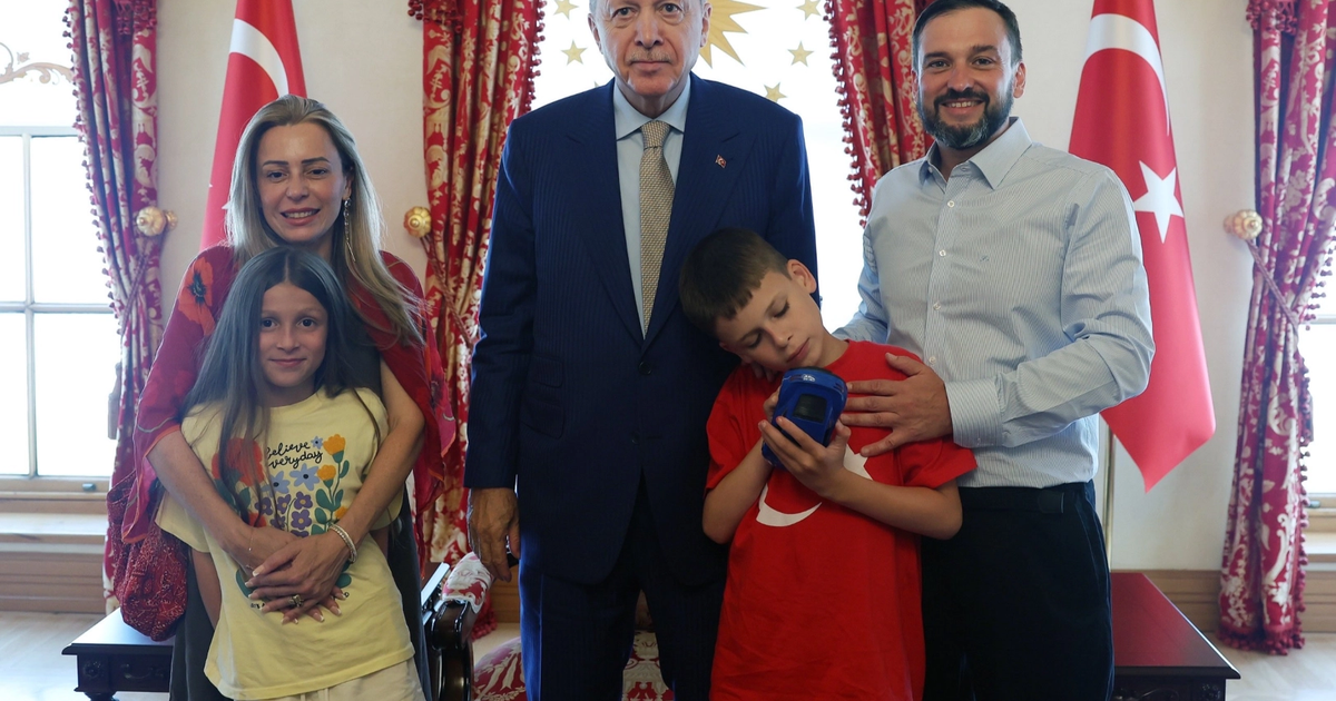 Cumhurbaşkanı Erdoğan, "Cake Not Hate" kampanyasıyla tanınan Joshua Harris'i ağırladı