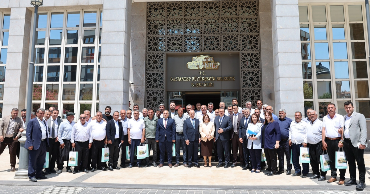Gaziantep Şehitkamil'de Başkan Şahin muhtarlarla buluştu