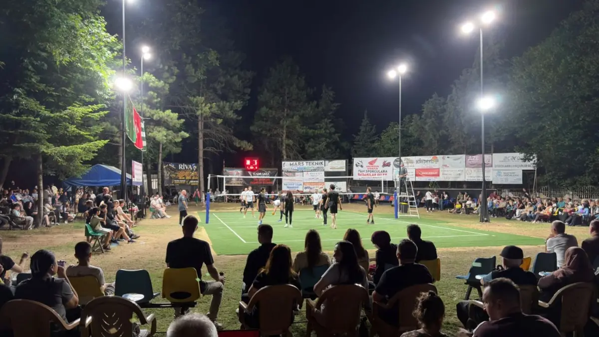 Bayramcı Köyü’nde 20. yıl heyecanı: Voleybol turnuvası başladı - Spor Haberleri