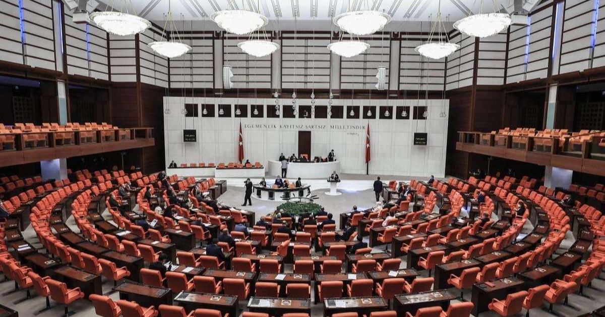 TBMM'deki sandalye dağılımı yeniden şekillendi... İşte son durum