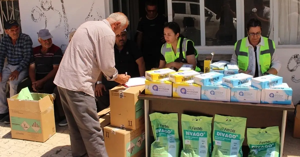 Antalya Büyükşehir’den selden etkilenen üreticilere destek - Gündem Haberleri