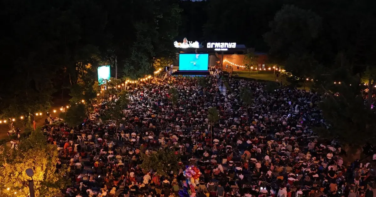 Orman içinde sinema keyfi