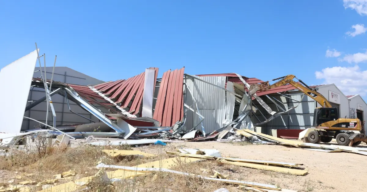 Nilüfer’de 4 yıkım birden