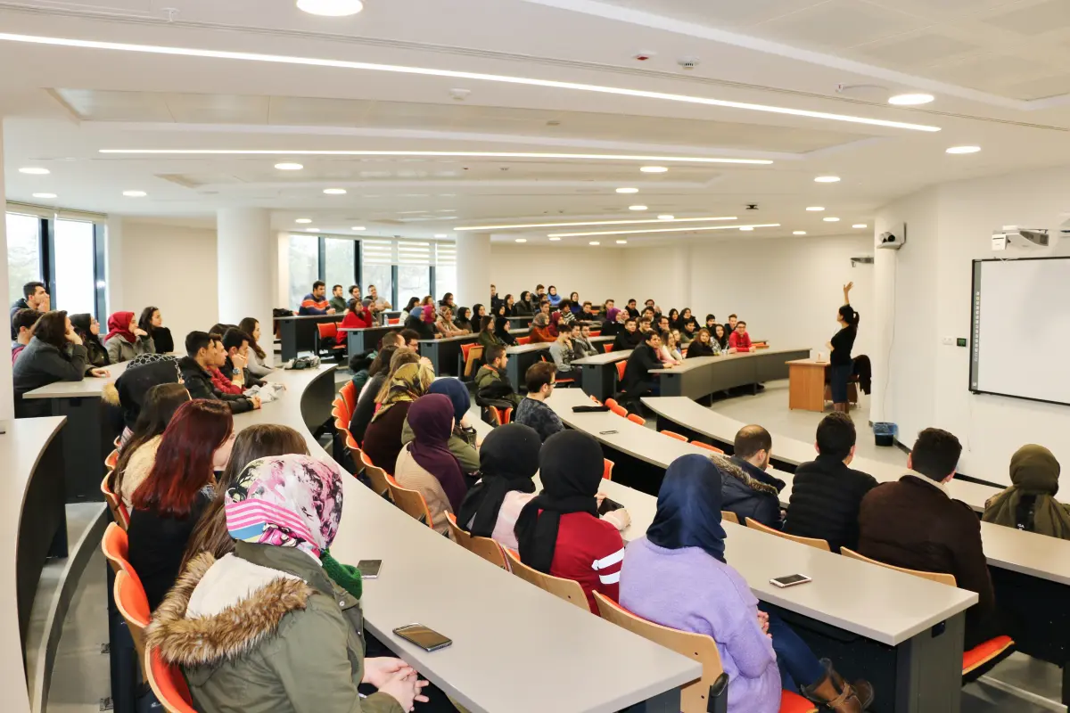 YÖK'ten yurt dışında eğitim planlayan adaylara denklik uyarısı - Eğitim Haberleri