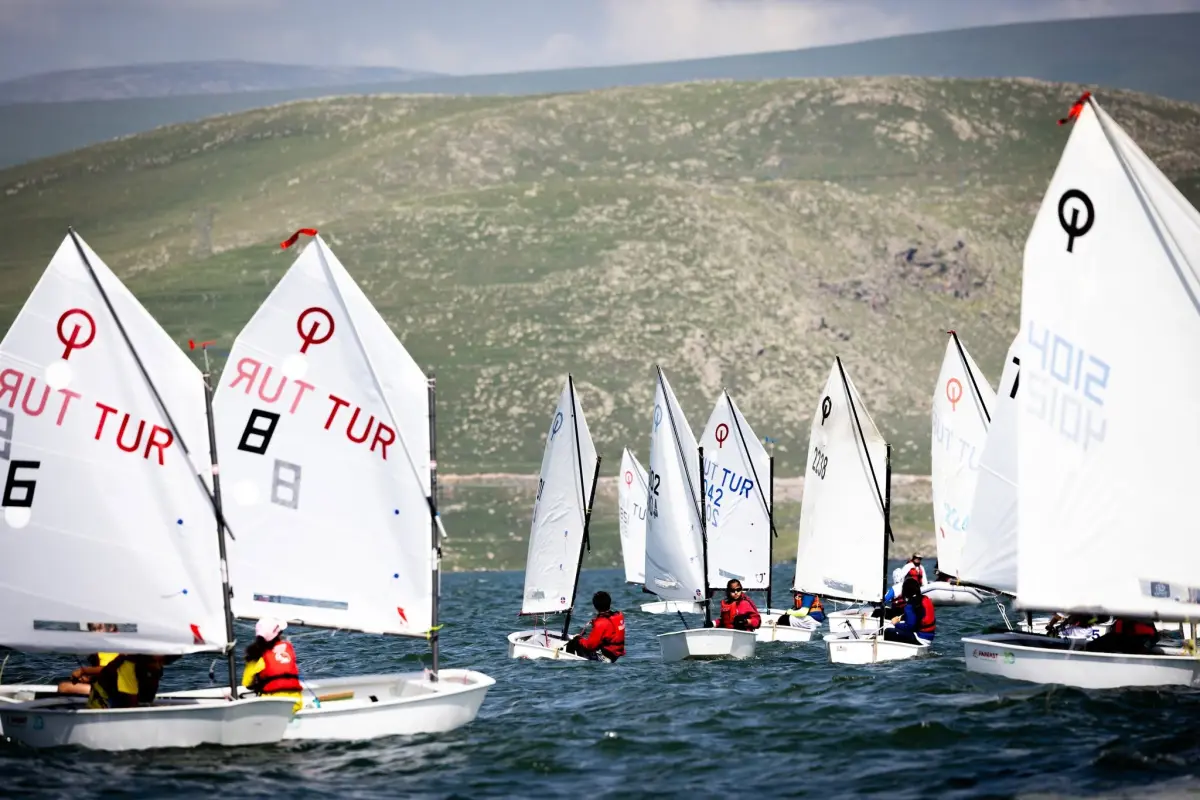 TYF Anadolu Yelken Ligi’nin İlk Ayağı Çıldır Gölü’nde tamamlandı - Spor Haberleri