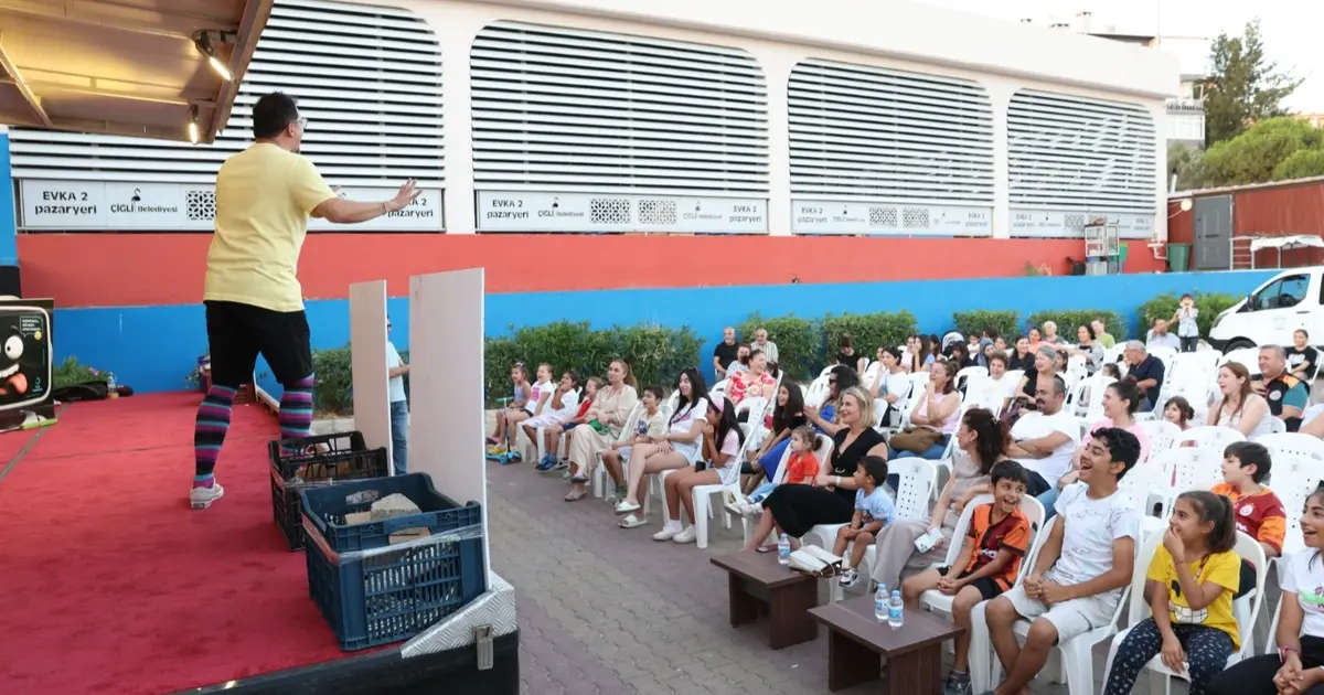 İzmir Çiğli'de Mahalle Tiyatro Günleri başladı - Gündem Haberleri