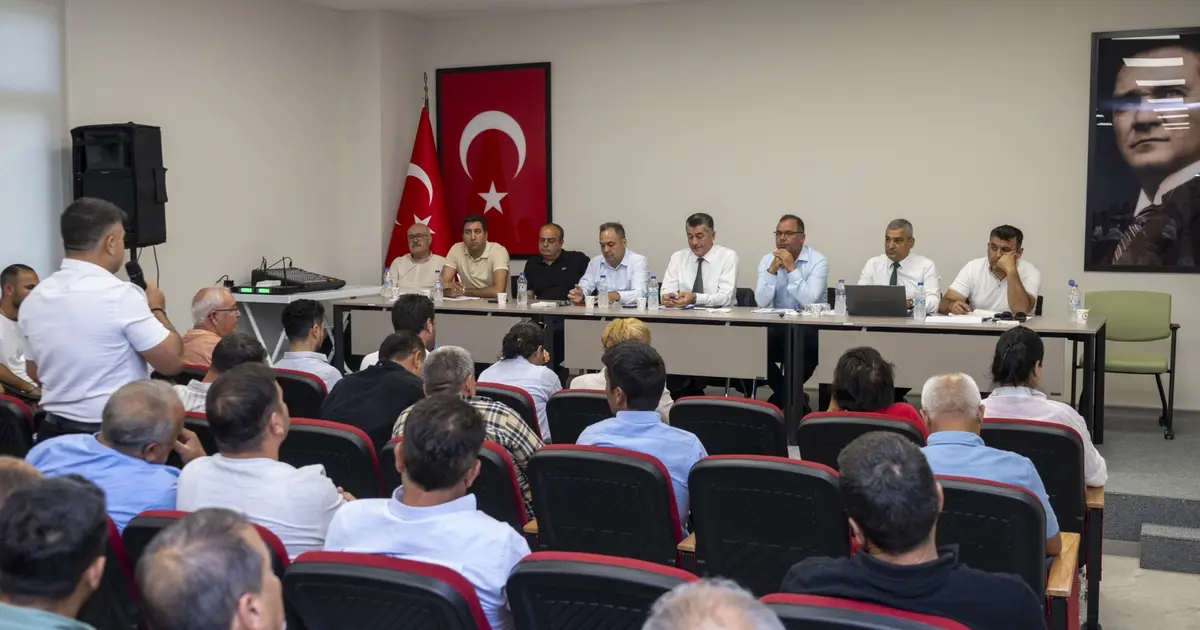 Mersin Silifke’de muhtarlar yerel yöneticilerle buluştu