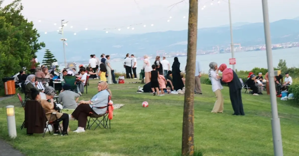 Başkan Büyükgöz, Gebzelilerle parkta buluştu