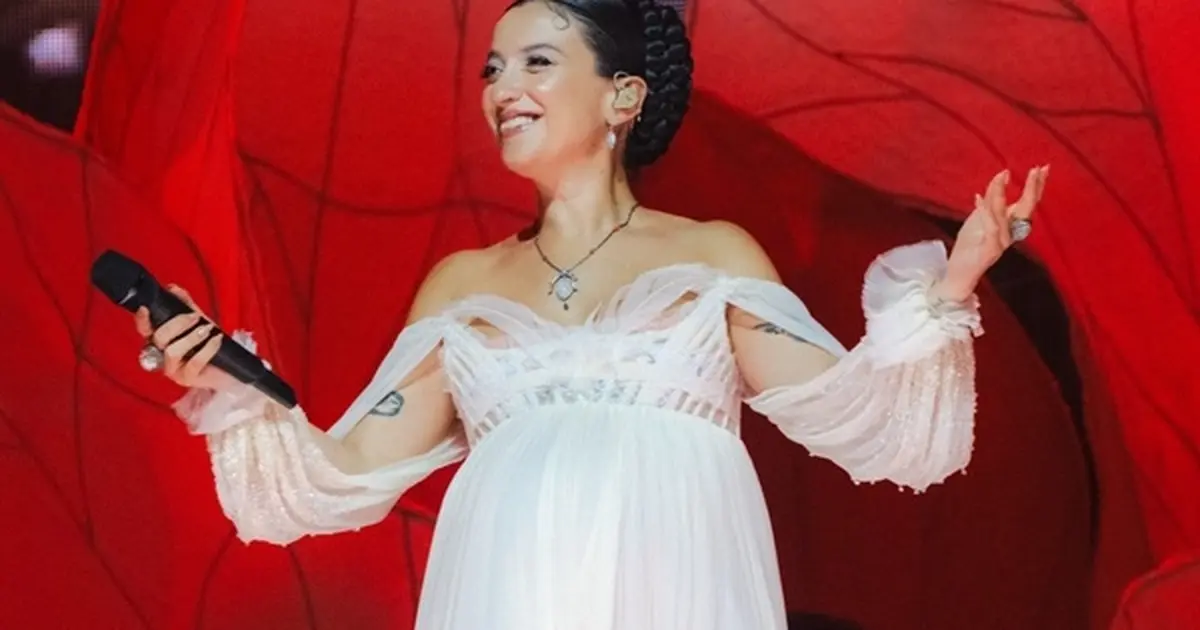 Melike Şahin'den Harbiye'de unutulmaz gece