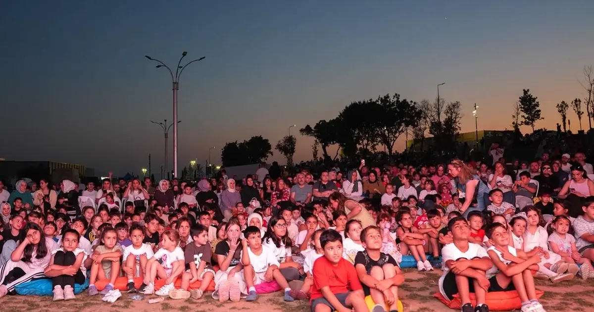 Kocaeli'de yaz akşamları “Çık Dışarıya Oynayalım” ile renklendi - Gündem Haberleri