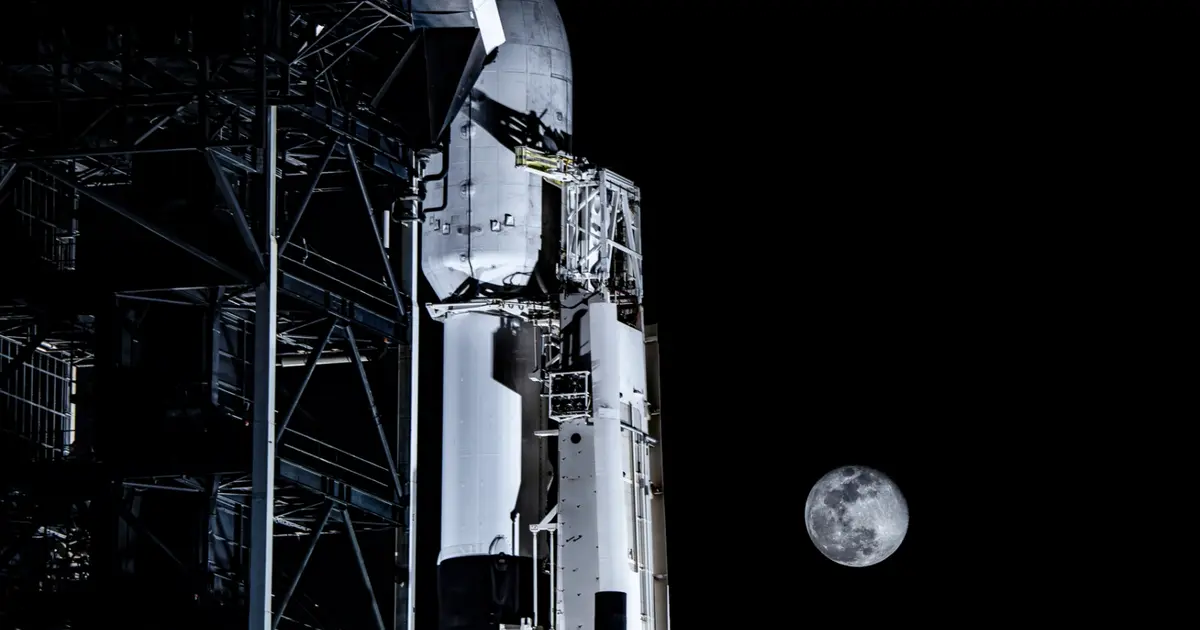 SpaceX'ten Ay'a çarpma açıklaması: Sorumlu uzay operasyonları için çalışıyoruz