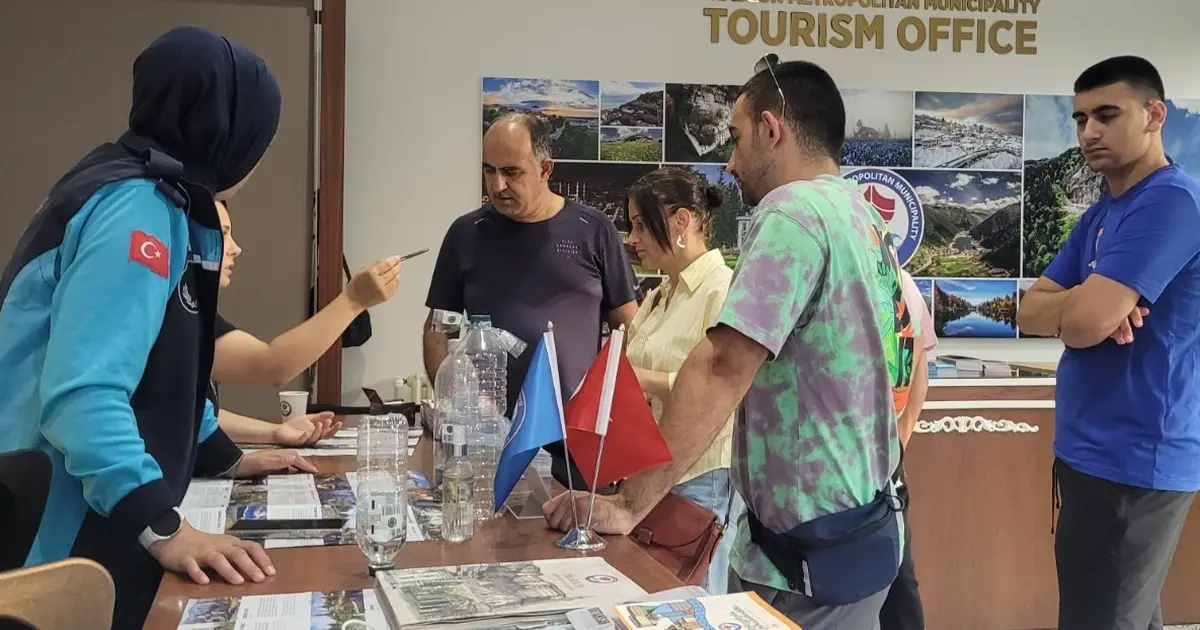 Trabzon’da turizm ofisleri turistlerin rehberi oluyor