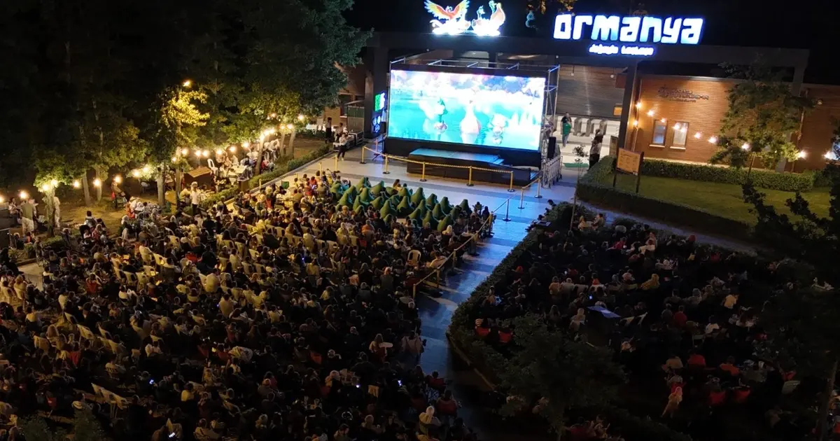 Kocaeli’de gece sineması büyük ilgi görüyor