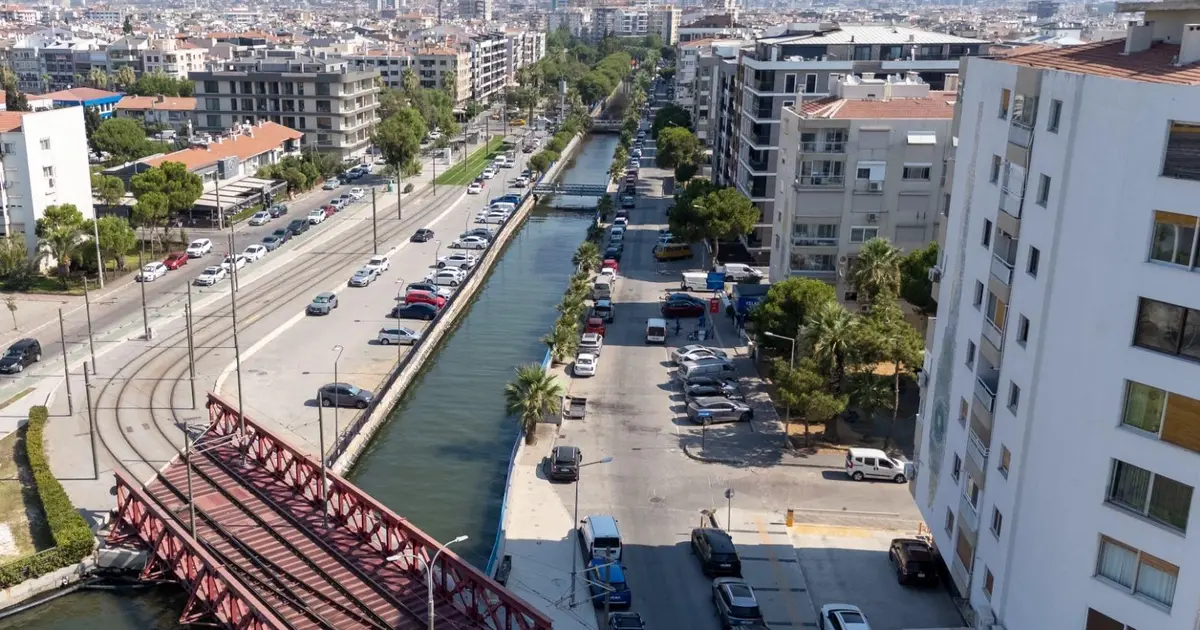 İzmir Körfezi'ne nefes aldıran operasyon... Manda ve Bostanlı temizlendi