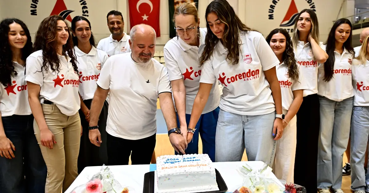 Antalya Muratpaşalı Sultanlar kenetlendi, gözler yeni sezonda