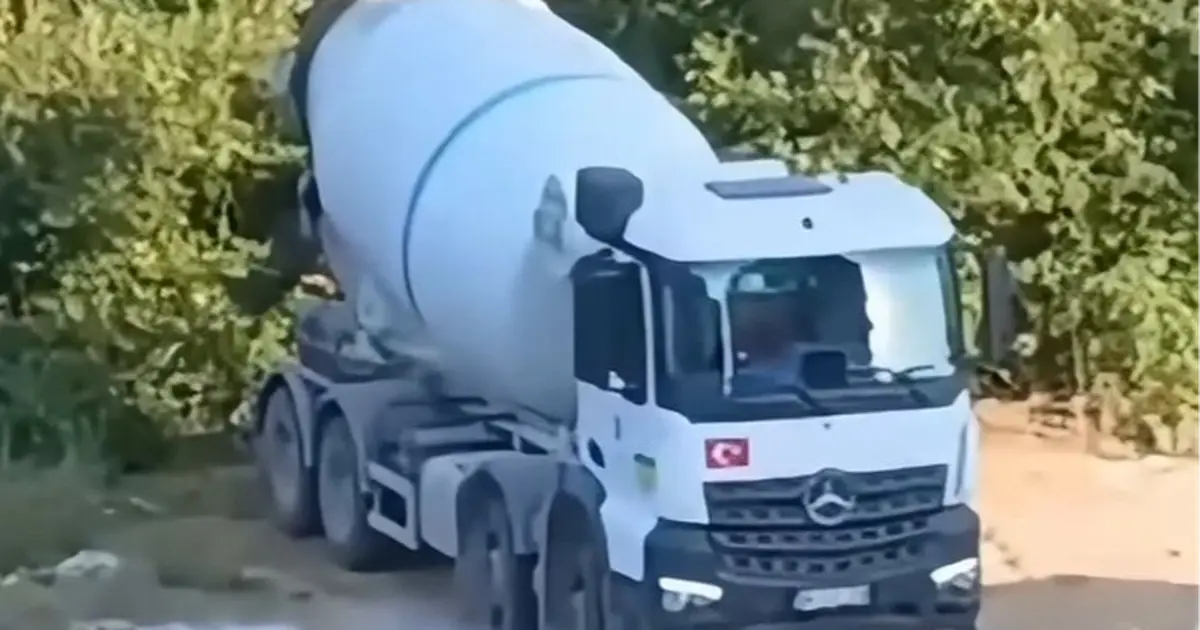 Bursa Nilüfer'de beton mikserinden kamu alanına döküme 150 bin TL ceza