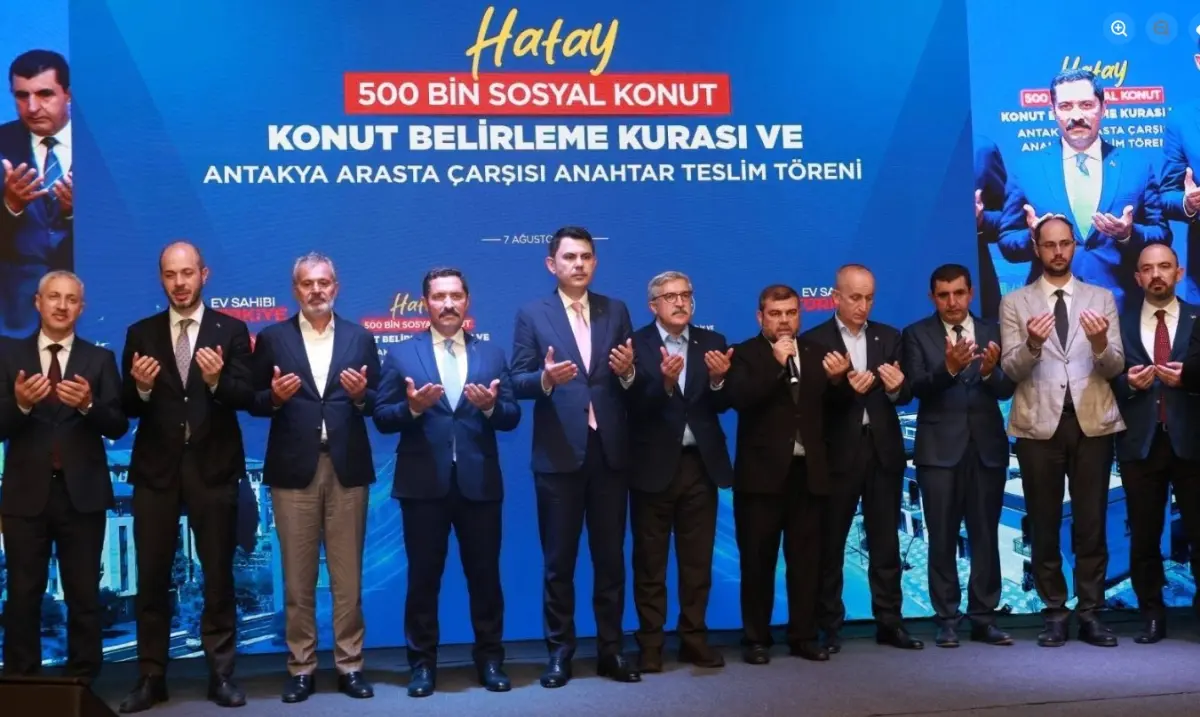 Bakan Kurum: Omuz omuza vererek zorlukları aştık