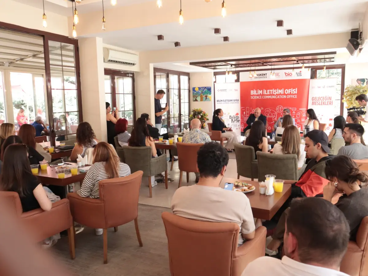 Üniversitelerden gençlere “geleceğin meslekleri” rehberliği
