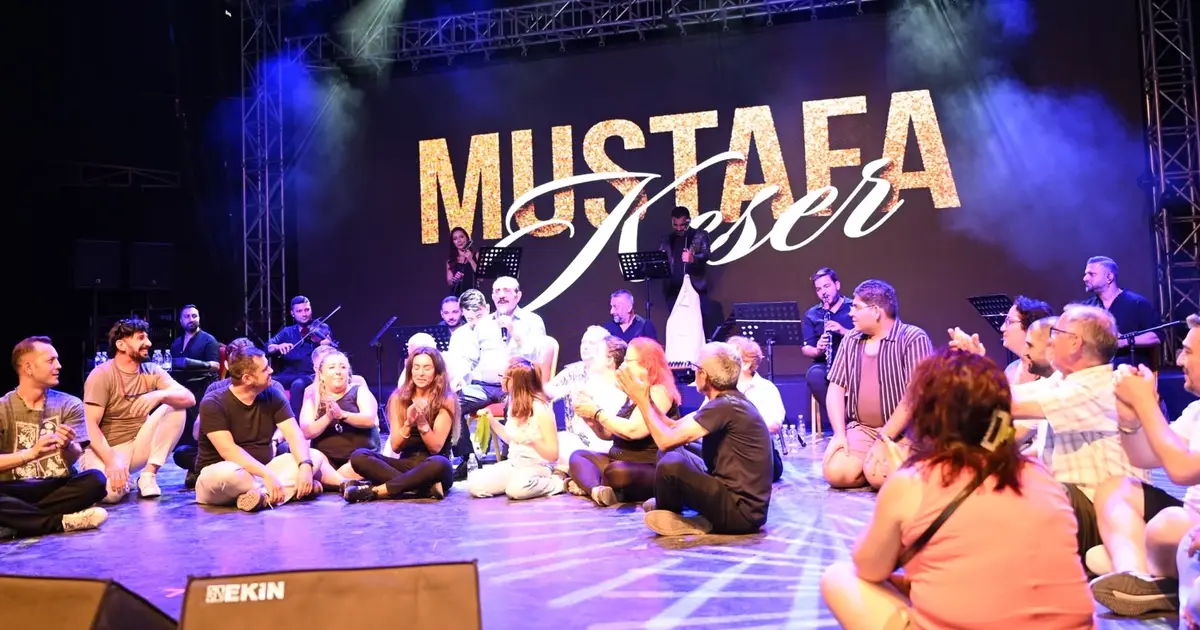 Mustafa Keser’den müzik ve kahkaha dolu gece