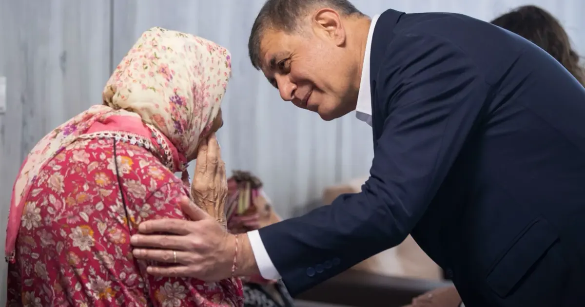 İzmir’de emeklilere 8 bin lira destek
